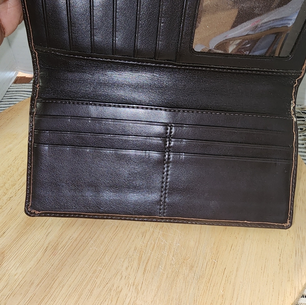 Women's Wallet - Picture 8 of 8